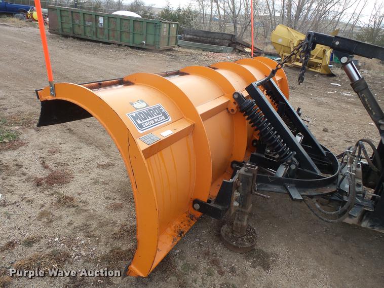 image for item DB8036 1988 Oshkosh T2206 flatbed truck