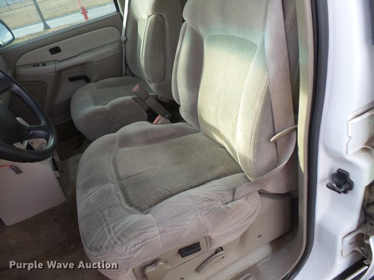 image for item DB8038 2001 Chevrolet Tahoe SUV