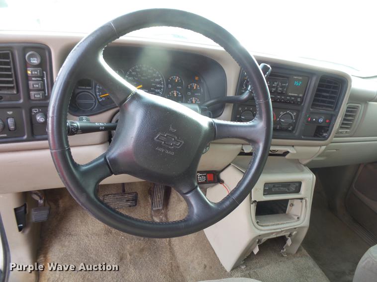 image for item DB8038 2001 Chevrolet Tahoe SUV