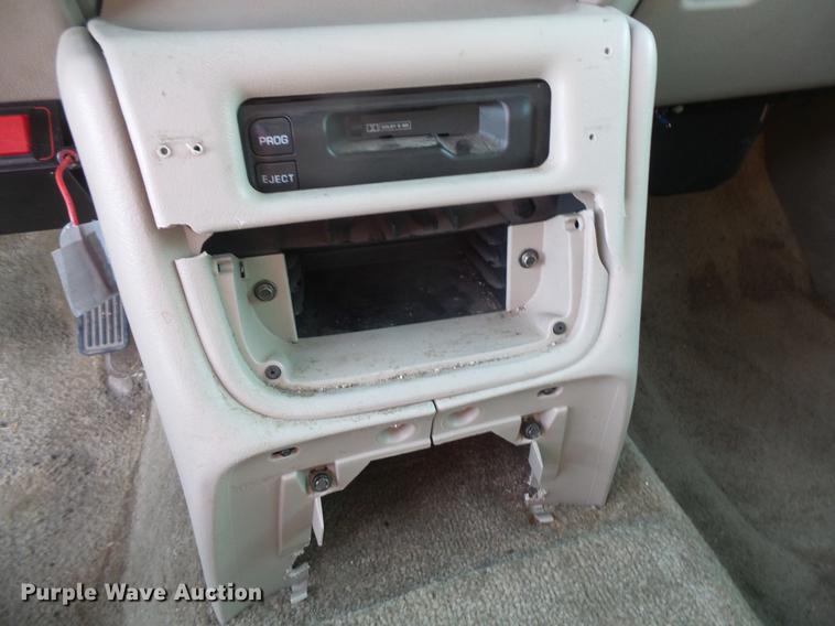 image for item DB8038 2001 Chevrolet Tahoe SUV