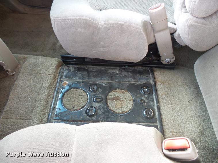 image for item DB8038 2001 Chevrolet Tahoe SUV