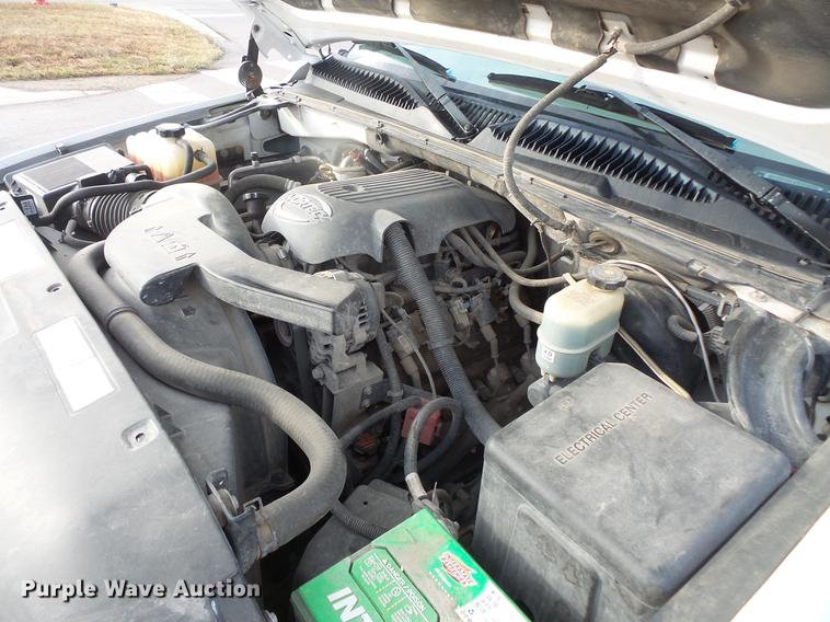 image for item DB8038 2001 Chevrolet Tahoe SUV