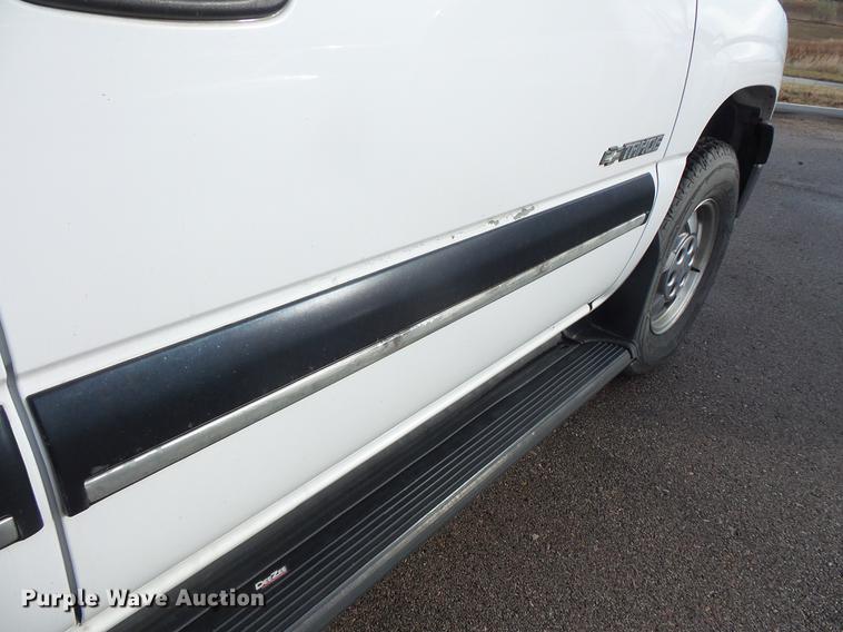 image for item DB8038 2001 Chevrolet Tahoe SUV