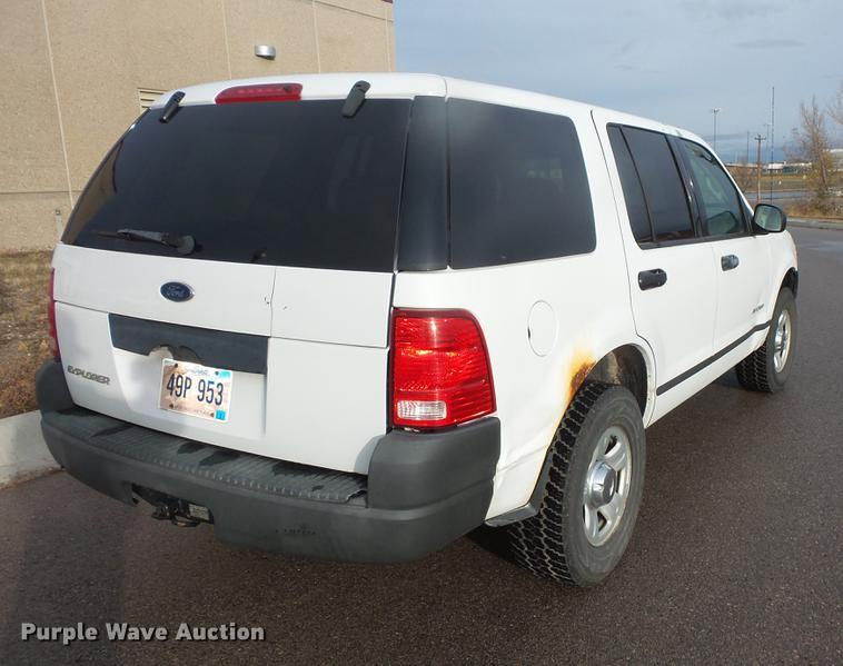 image for item DB8039 2004 Ford Explorer SUV