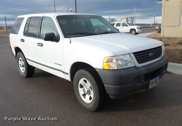 image for item DB8039 2004 Ford Explorer SUV