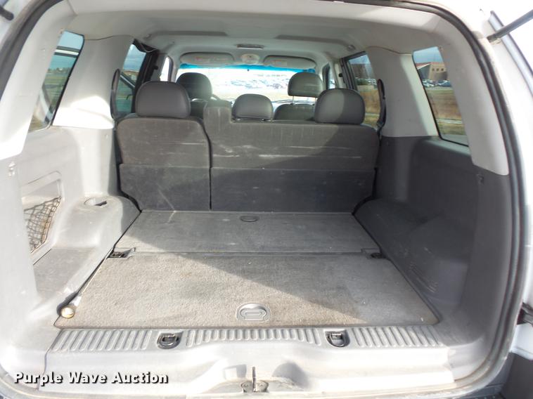 image for item DB8039 2004 Ford Explorer SUV