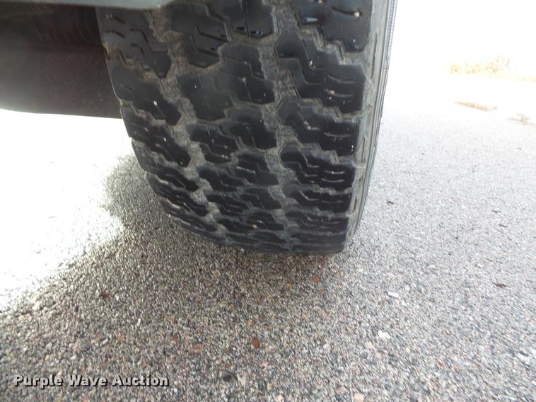 image for item DB8039 2004 Ford Explorer SUV