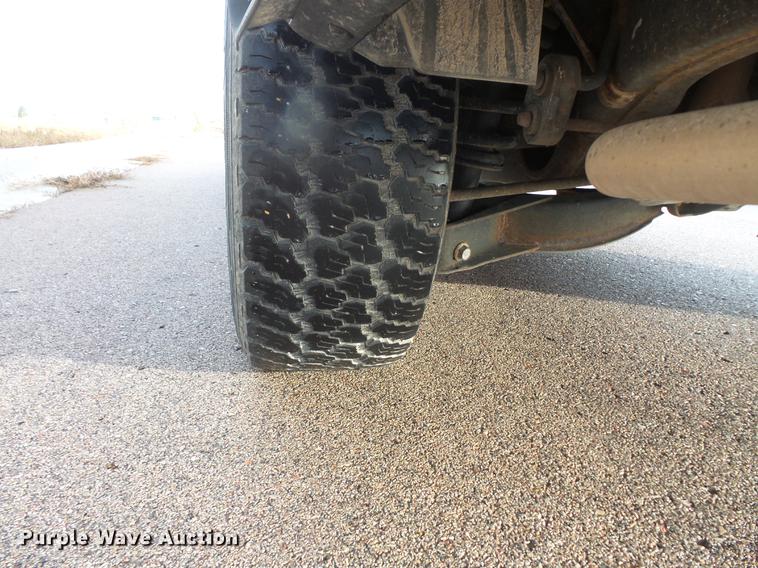 image for item DB8039 2004 Ford Explorer SUV