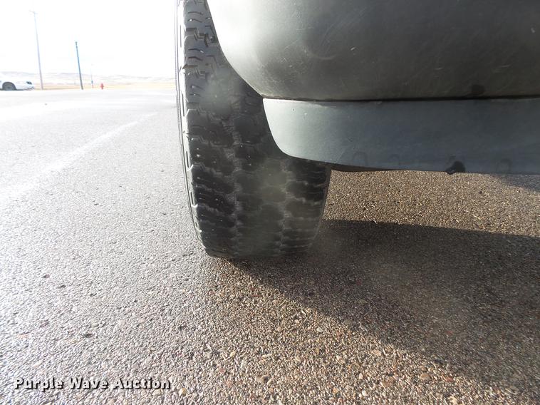 image for item DB8039 2004 Ford Explorer SUV