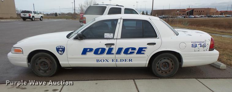 image for item DB8040 2005 Ford Crown Victoria Police Interceptor