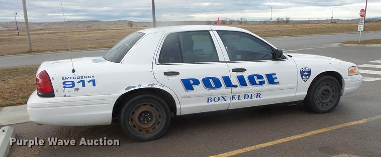 image for item DB8040 2005 Ford Crown Victoria Police Interceptor