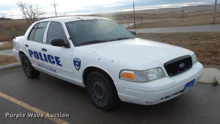 image for item DB8040 2005 Ford Crown Victoria Police Interceptor