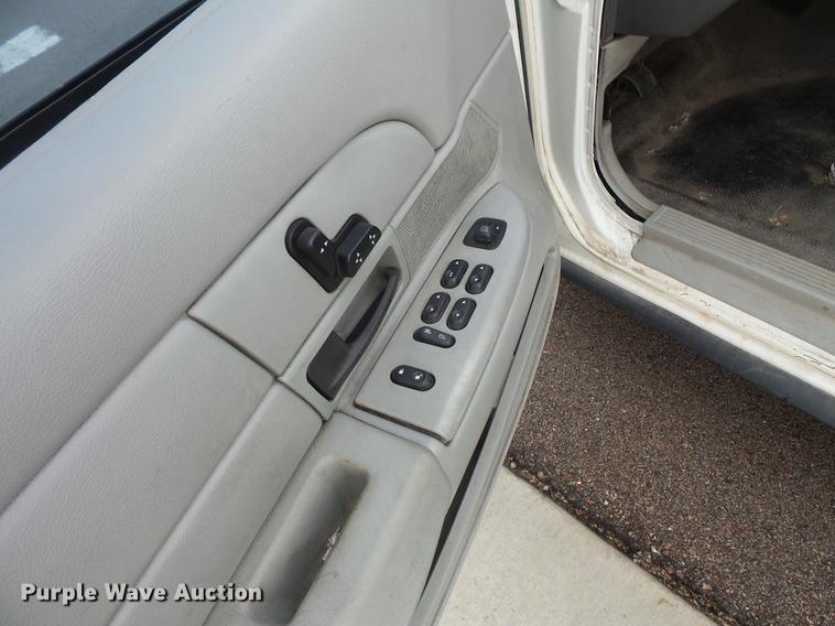 image for item DB8040 2005 Ford Crown Victoria Police Interceptor