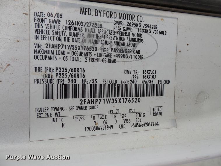 image for item DB8040 2005 Ford Crown Victoria Police Interceptor