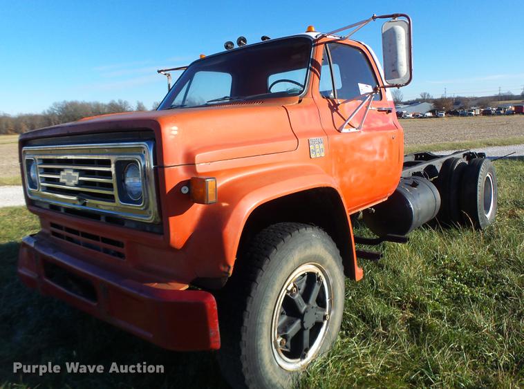 image for item DB9867 1974 Chevrolet C60 truck cab and chassis