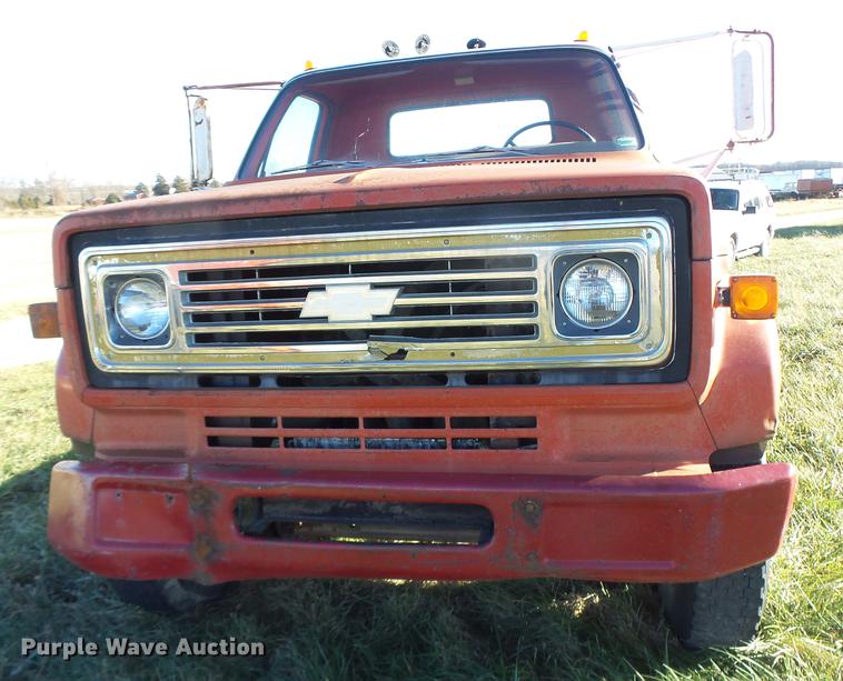 image for item DB9867 1974 Chevrolet C60 truck cab and chassis