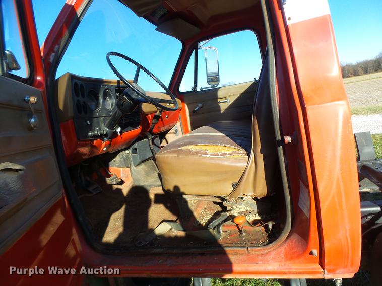 image for item DB9867 1974 Chevrolet C60 truck cab and chassis