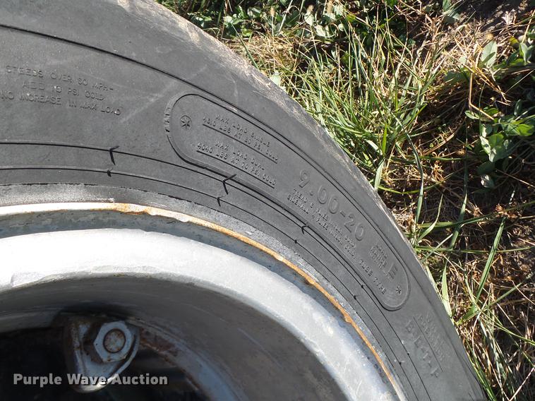 image for item DB9867 1974 Chevrolet C60 truck cab and chassis