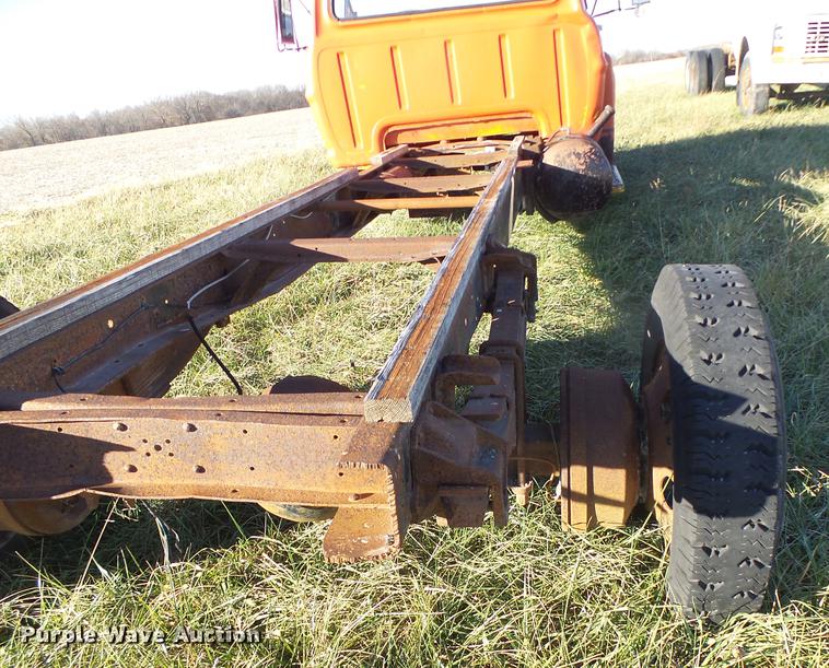 image for item DB9868 1969 Ford 600 truck cab and chassis