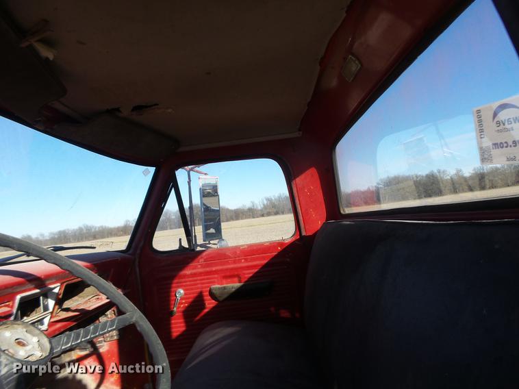 image for item DB9868 1969 Ford 600 truck cab and chassis