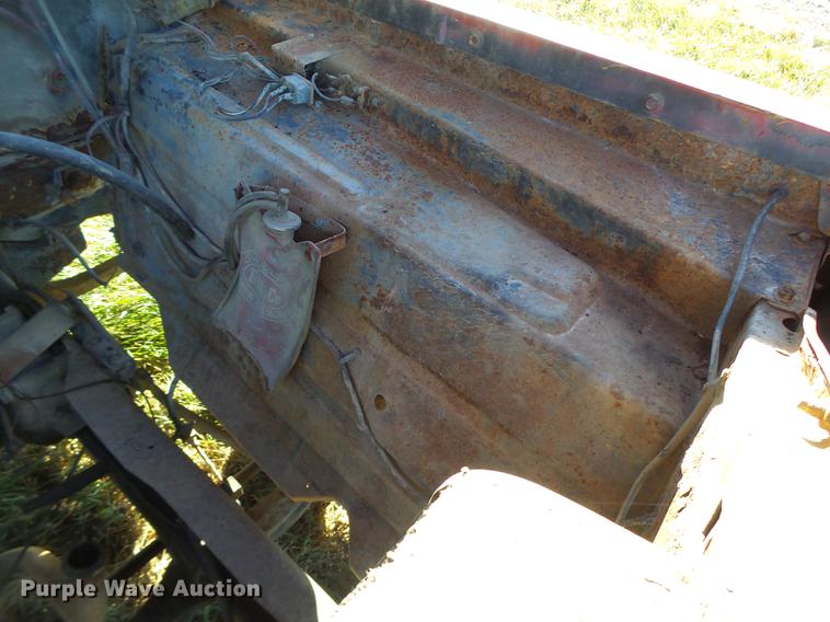 image for item DB9868 1969 Ford 600 truck cab and chassis