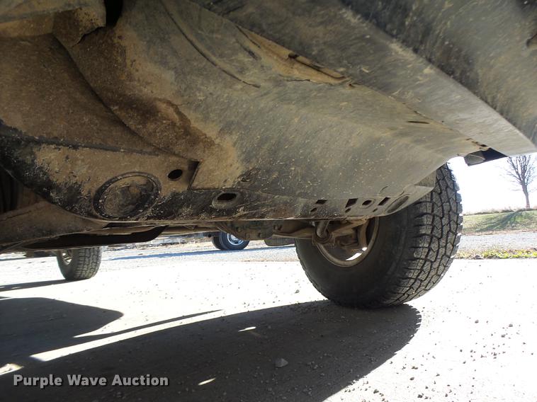 image for item DB9872 1999 Dodge Dakota Club Cab pickup truck