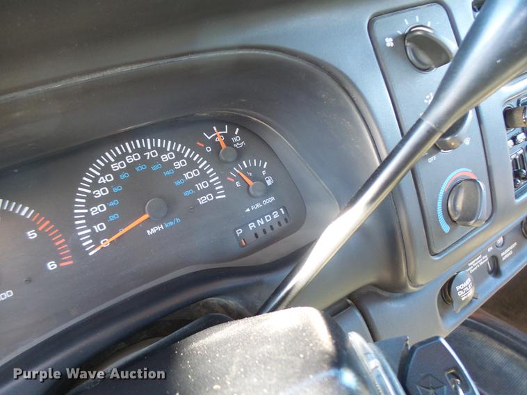 image for item DB9872 1999 Dodge Dakota Club Cab pickup truck