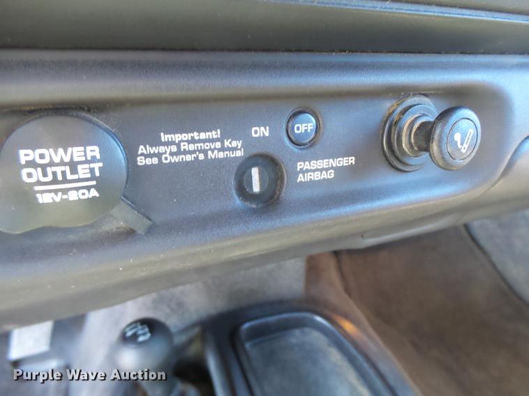 image for item DB9872 1999 Dodge Dakota Club Cab pickup truck