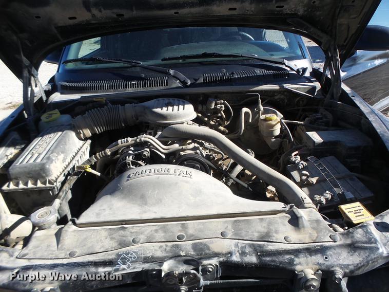 image for item DB9872 1999 Dodge Dakota Club Cab pickup truck