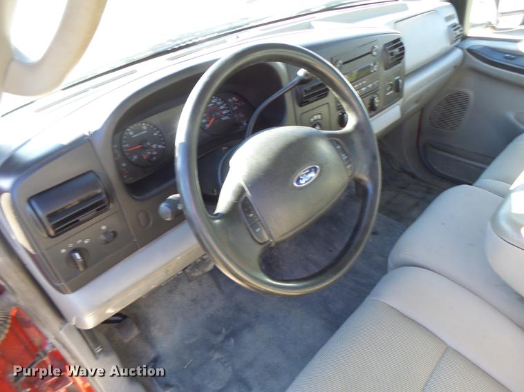 image for item DB9874 2006 Ford F350 Super Duty SuperCab flatbed pickup truck