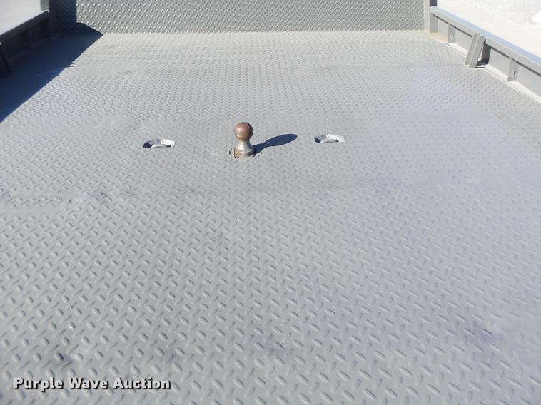 image for item DB9888 2006 Ford F350 Super Duty flatbed pickup truck