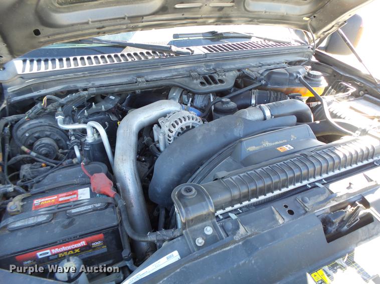 image for item DB9888 2006 Ford F350 Super Duty flatbed pickup truck