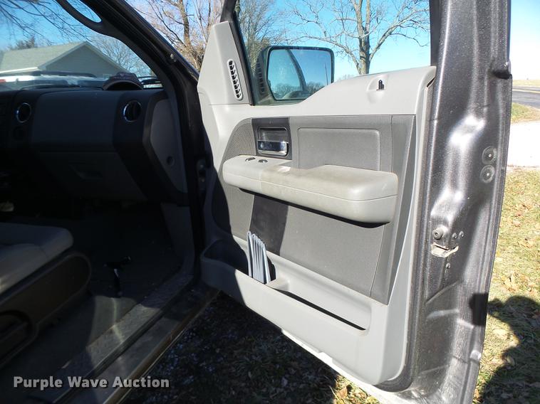 image for item DB9902 2007 Ford F150 SuperCrew pickup truck