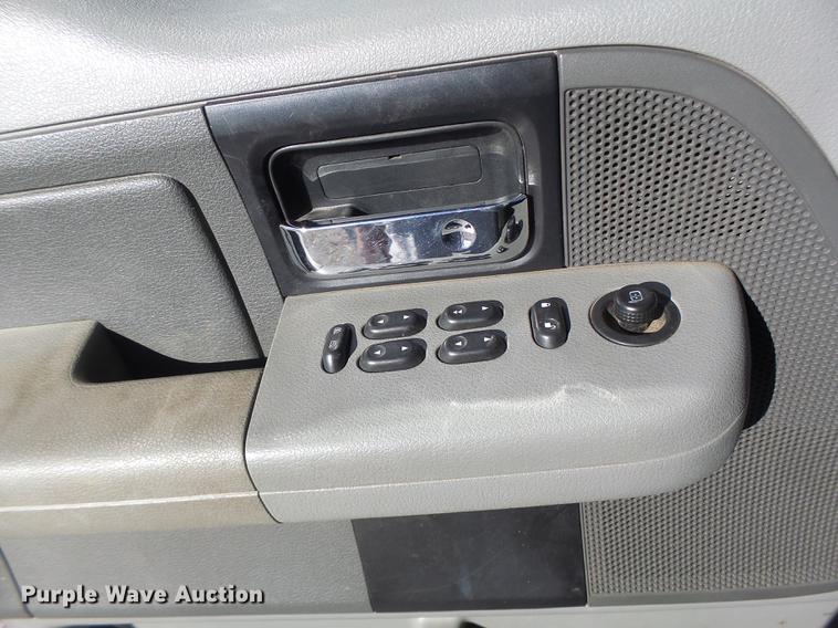 image for item DB9902 2007 Ford F150 SuperCrew pickup truck