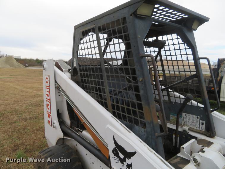 image for item DC0773 1995 Bobcat 853 skid steer