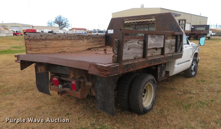 image for item DC0774 1997 Chevrolet 3500 flatbed pickup truck