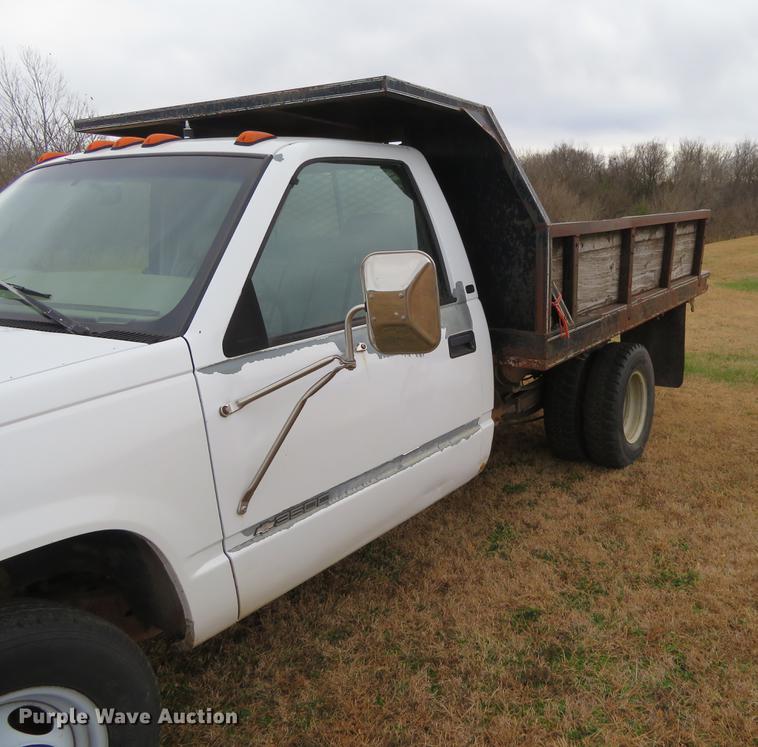 image for item DC0774 1997 Chevrolet 3500 flatbed pickup truck