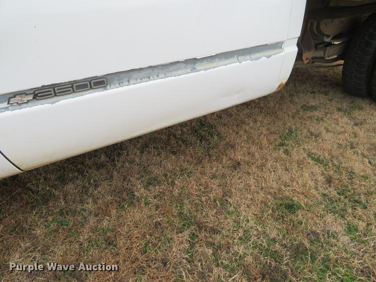 image for item DC0774 1997 Chevrolet 3500 flatbed pickup truck