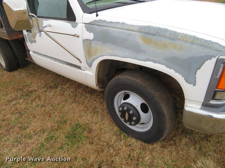 image for item DC0774 1997 Chevrolet 3500 flatbed pickup truck