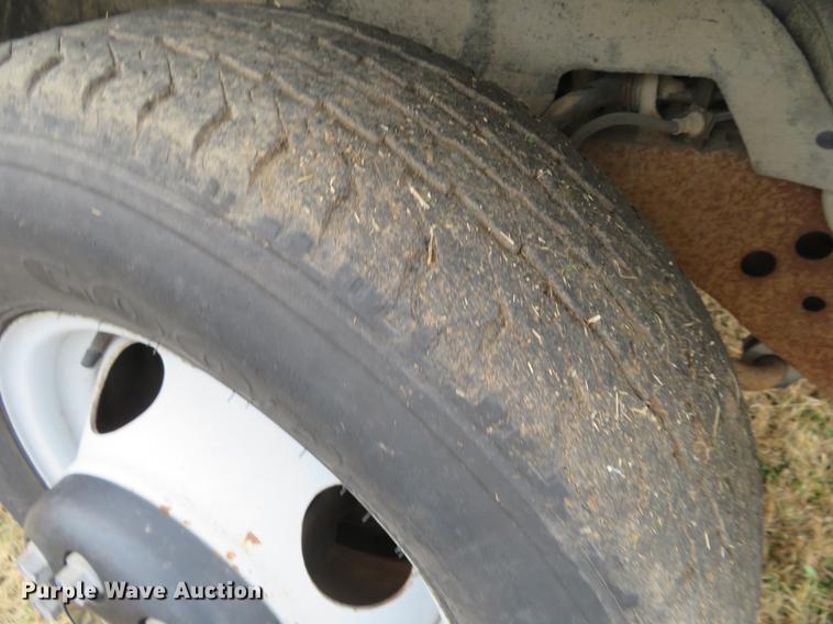 image for item DC0774 1997 Chevrolet 3500 flatbed pickup truck