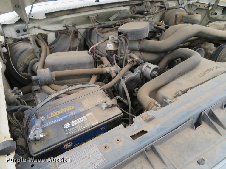 image for item DC0775 1991 Ford F350 flatbed pickup truck