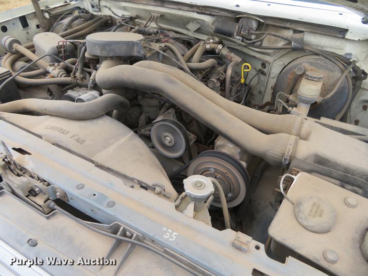 image for item DC0775 1991 Ford F350 flatbed pickup truck