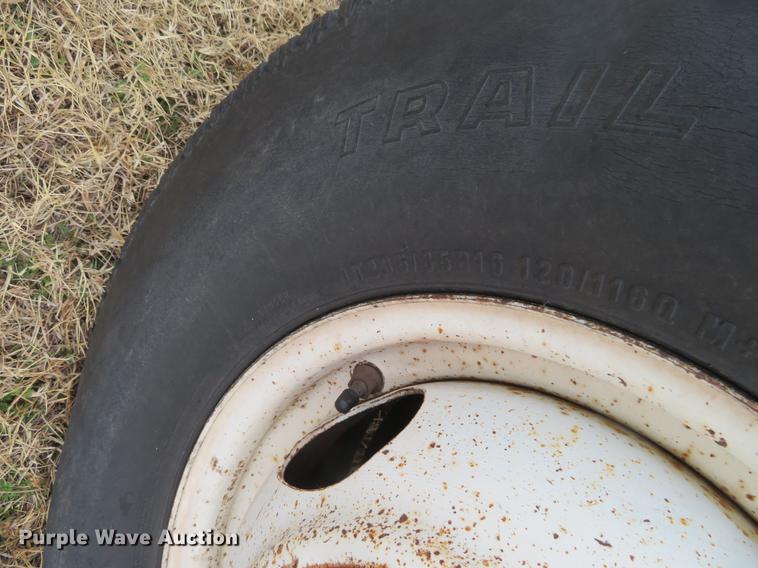 image for item DC0775 1991 Ford F350 flatbed pickup truck