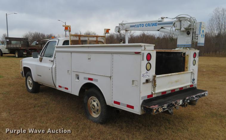 image for item DC0777 1989 Chevrolet 3500 utility bed pickup truck