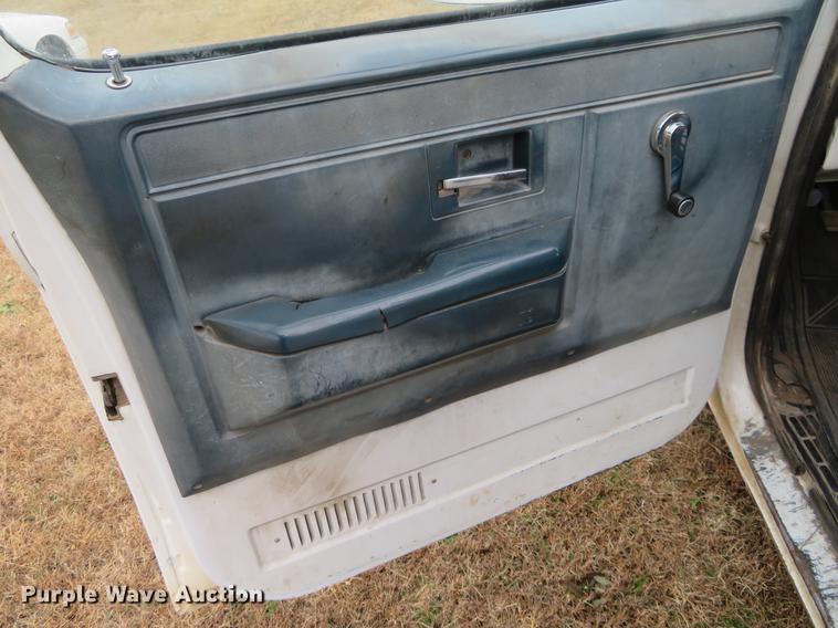 image for item DC0777 1989 Chevrolet 3500 utility bed pickup truck