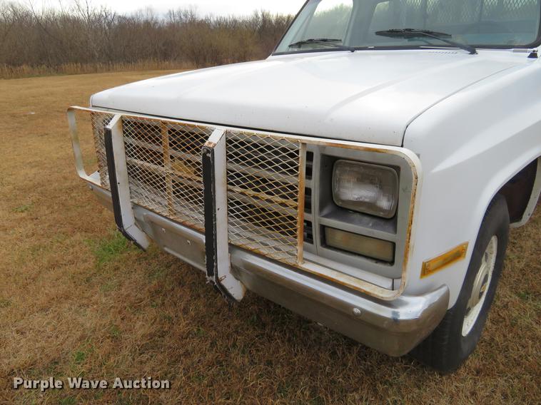 image for item DC0777 1989 Chevrolet 3500 utility bed pickup truck