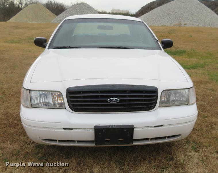 image for item DC0778 2000 Ford Crown Victoria Police Interceptor