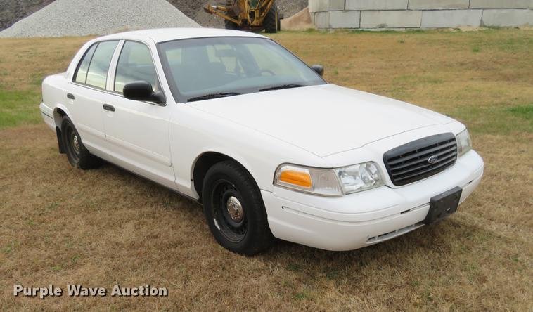image for item DC0778 2000 Ford Crown Victoria Police Interceptor