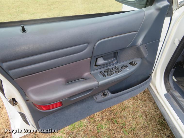 image for item DC0778 2000 Ford Crown Victoria Police Interceptor