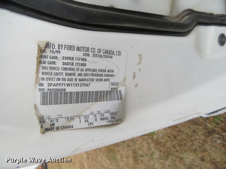 image for item DC0778 2000 Ford Crown Victoria Police Interceptor